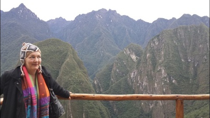 Temp/Peru-Pic- MachuPicchu - Sca looking out.jpg